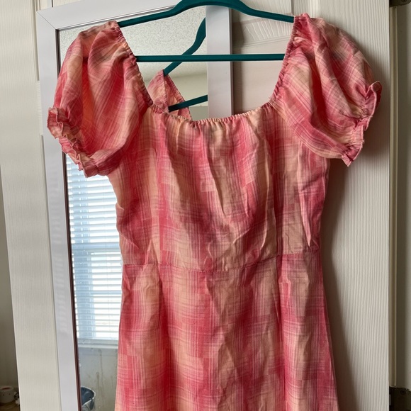 Pink Showpo Mini Dress NWT - Picture 4 of 6